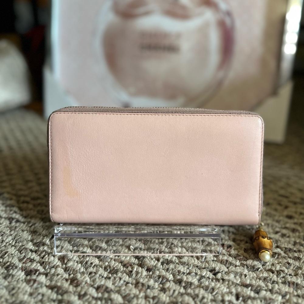 Gucci Women's Zip-Around Leather Wallet in Light Pink - Picture 11 of 11